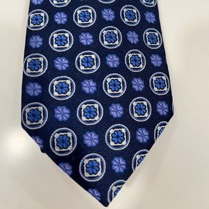 Hugo Boss 100% Silk Tie Dark  Navy Blue Geometric Pattern Made in Italy